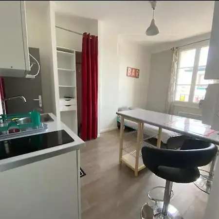 Studio 12 En Plein Coeur Du Centre Bouillon Brest